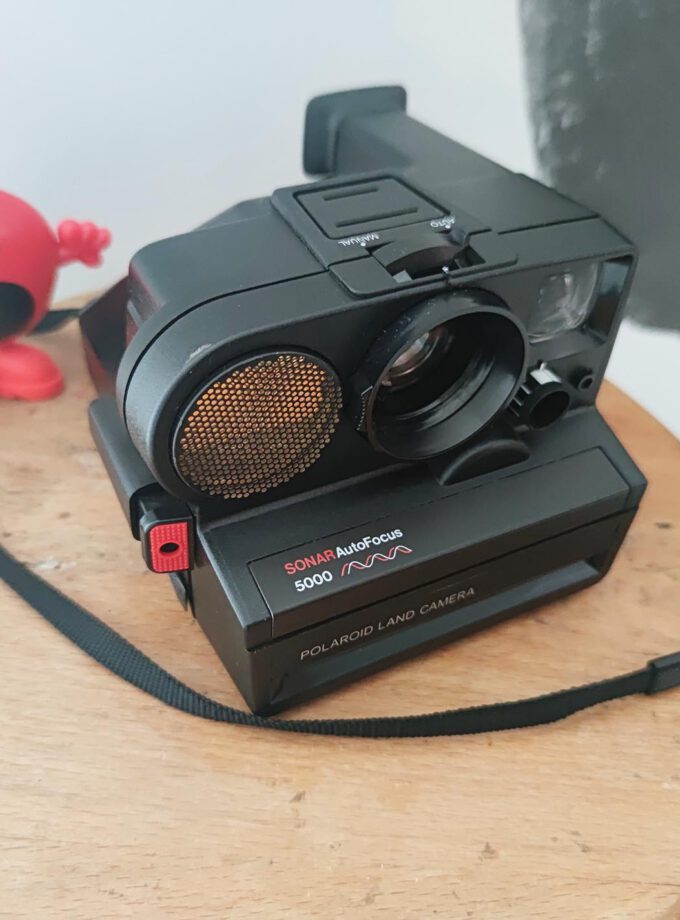Polaroid Land Camera SonarAutoFocus 5000