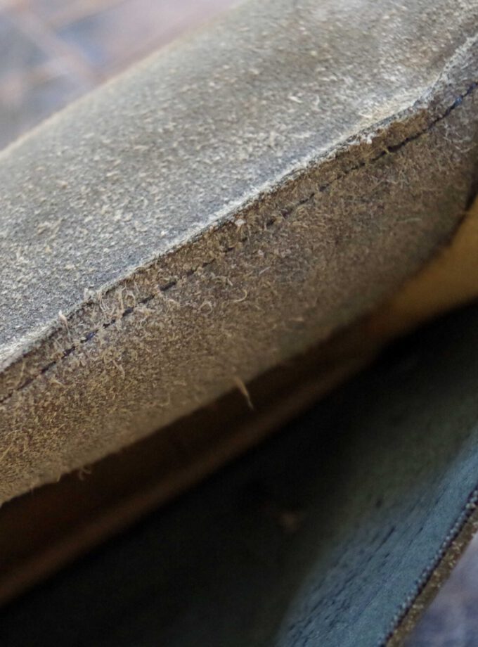 Black clutch gold dot