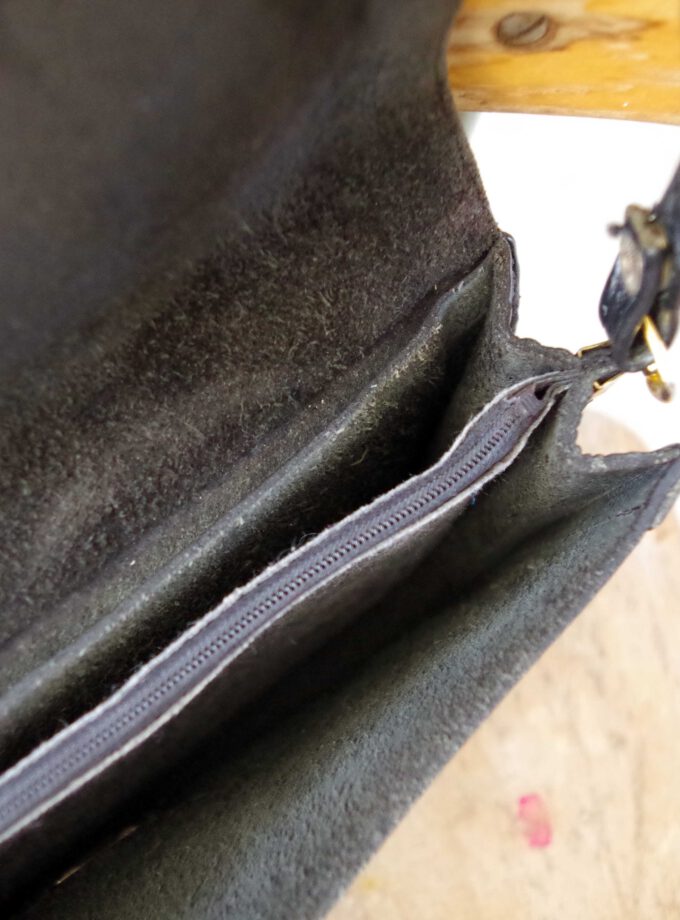 JL Cross Shoulder Black Bag