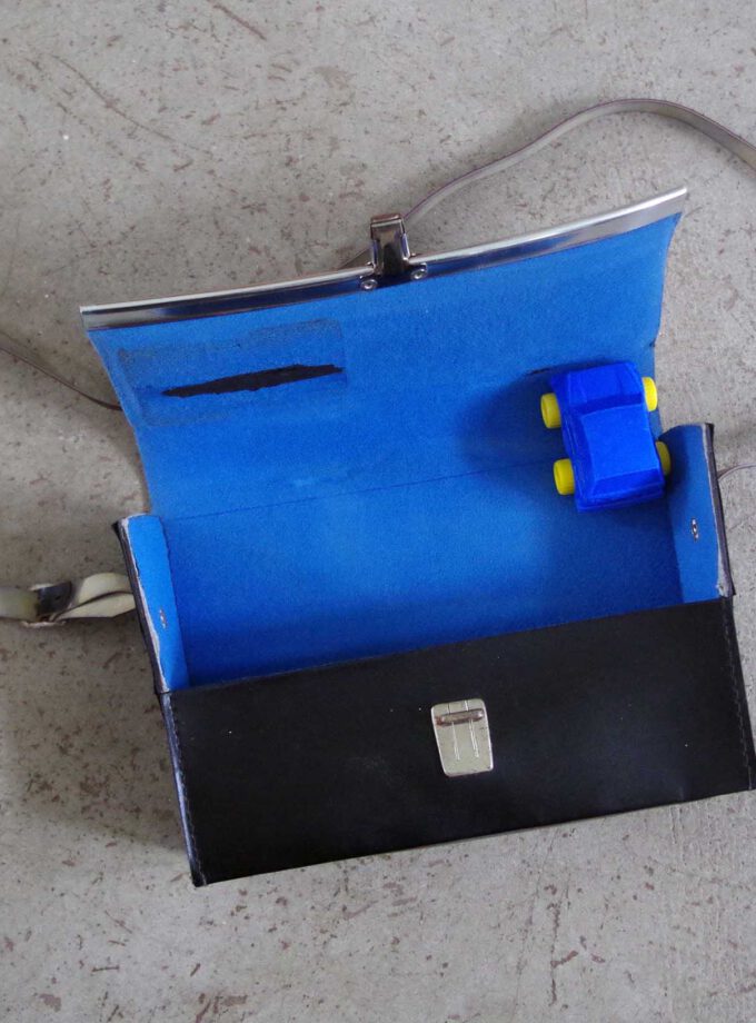 Black Movie Camera Shoulderbag