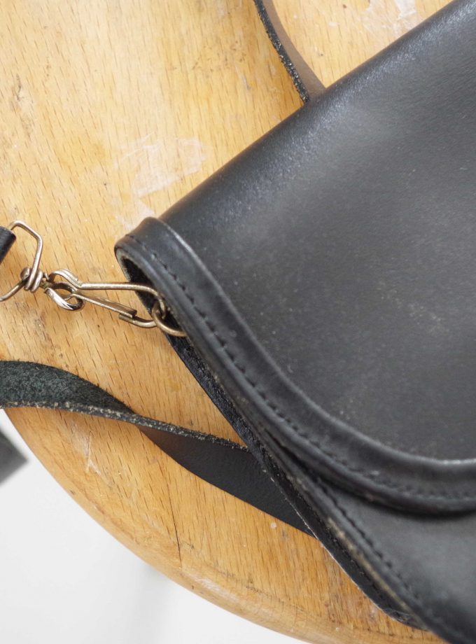 Black Plain Shoulderbag Envelop