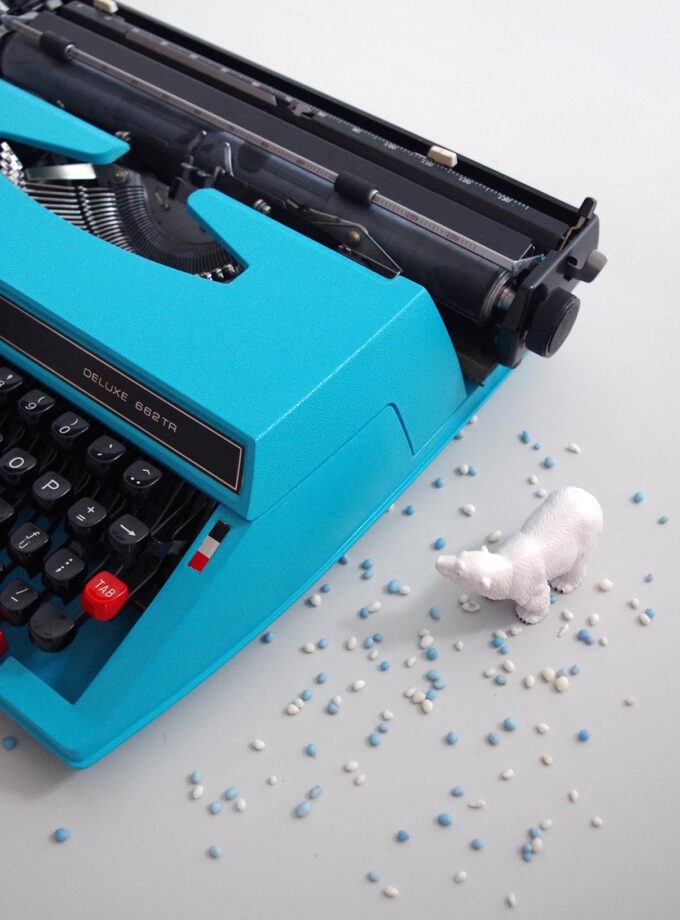 Vintage Typewriter Custom Made Brother  Deluxe 662TR Blue