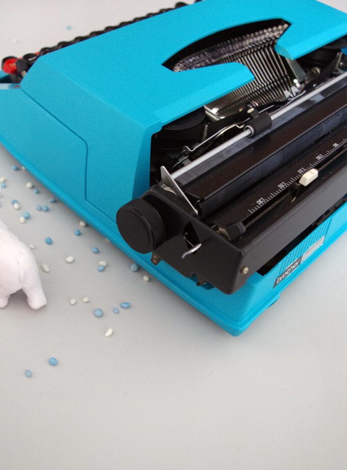 Vintage Typewriter Custom Made Brother  Deluxe 662TR Blue