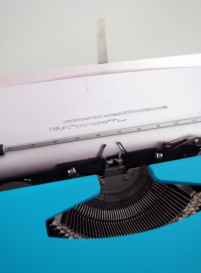 Vintage Typewriter Custom Made Brother  Deluxe 662TR Blue