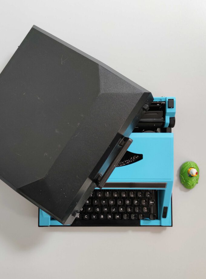 Vintage Typewriter Custom Made Rover 1000 Smurf Blue