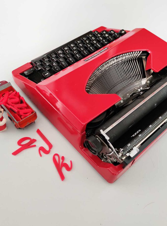 Vintage Firetruck Red Remington Sperry Idool Typewriter