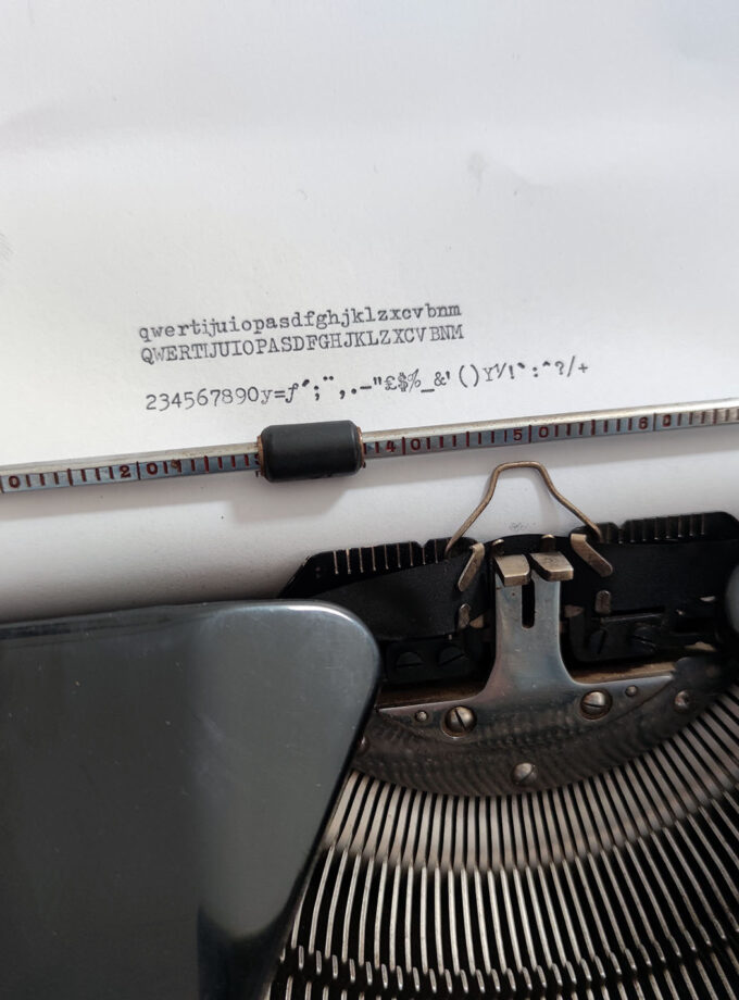 Vintage Old Erika Model 11 Typewriter