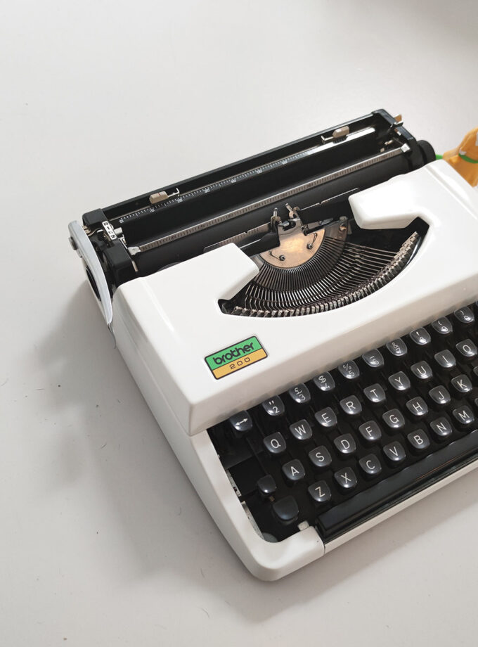Brother 200 Typewriter White
