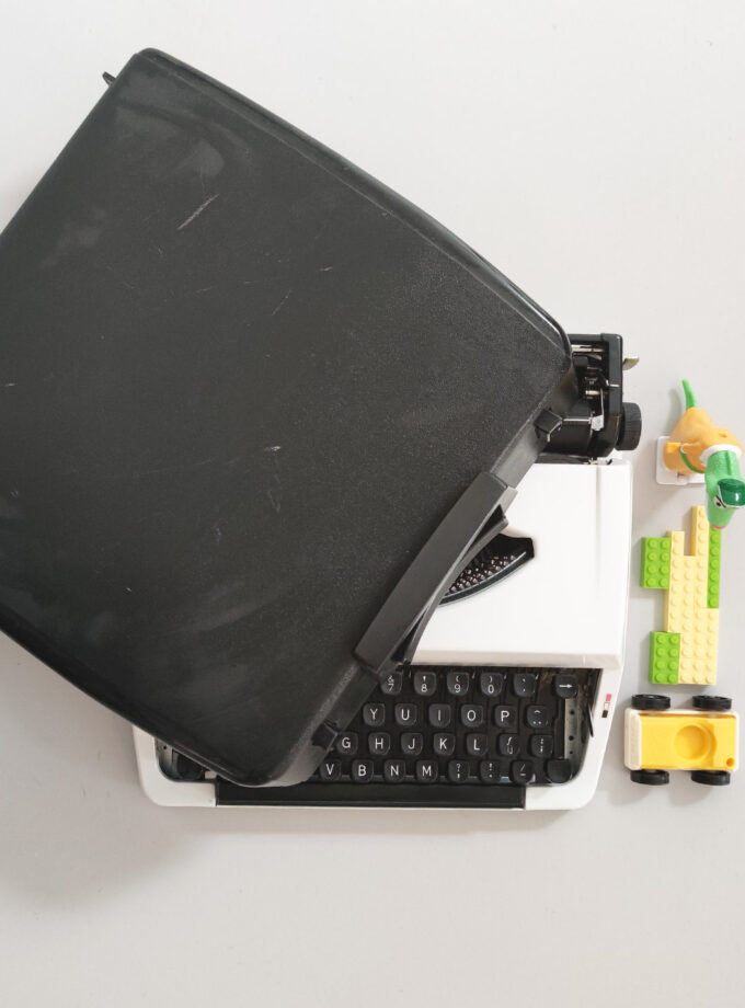 Brother 200 Typewriter White