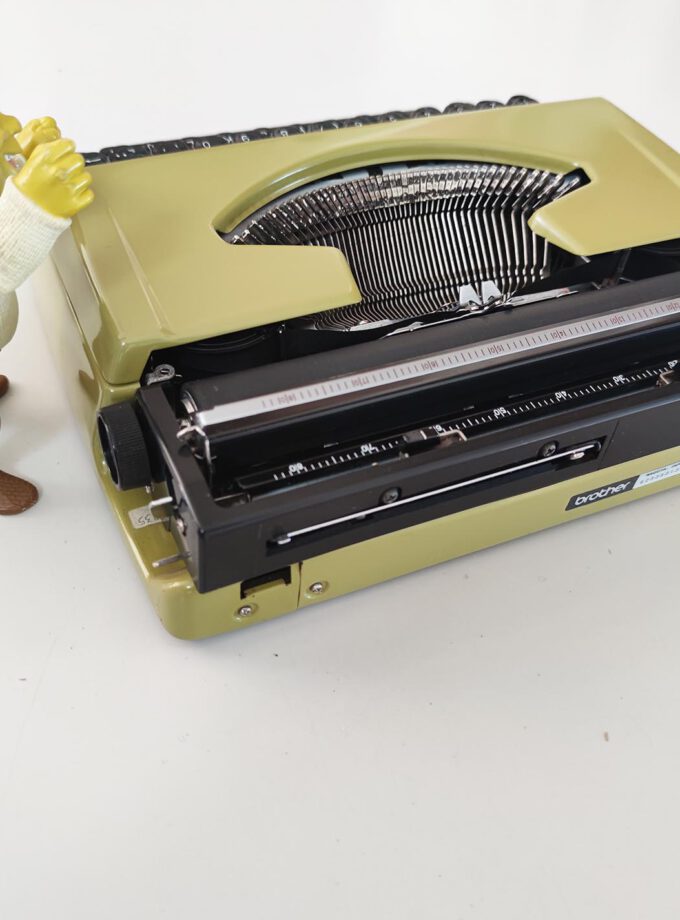 Vintage Brother Deluxe 220 Olive Typewriter