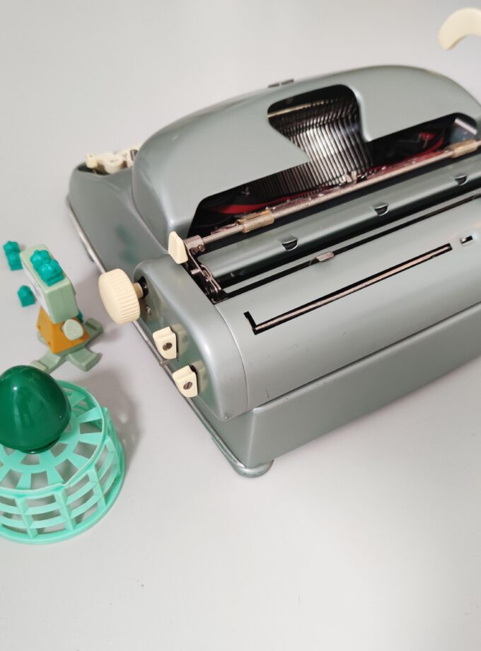 Vintage Alpina Typewriter Metallic BlueGreen