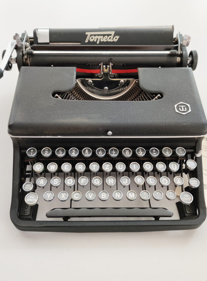 Vintage Old Black Torpedo 18B Typewriter