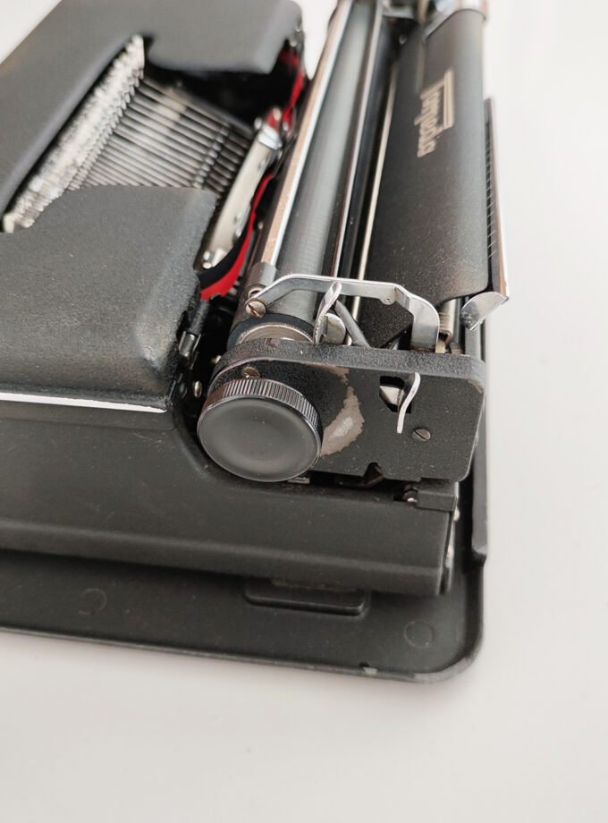 Vintage Old Black Torpedo 18B Typewriter