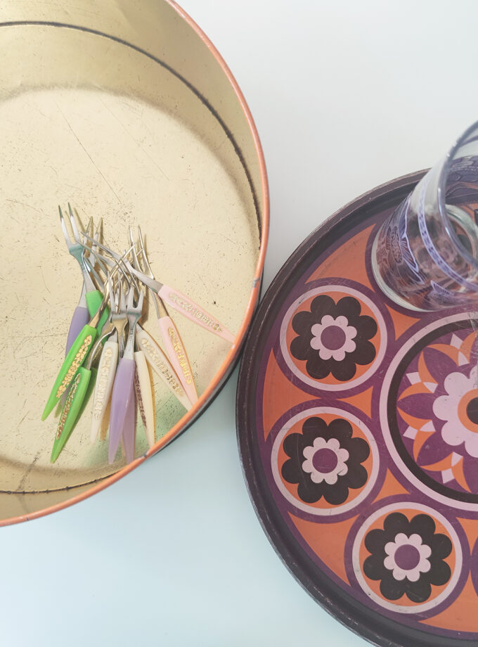 Floral Retro Tray Tin