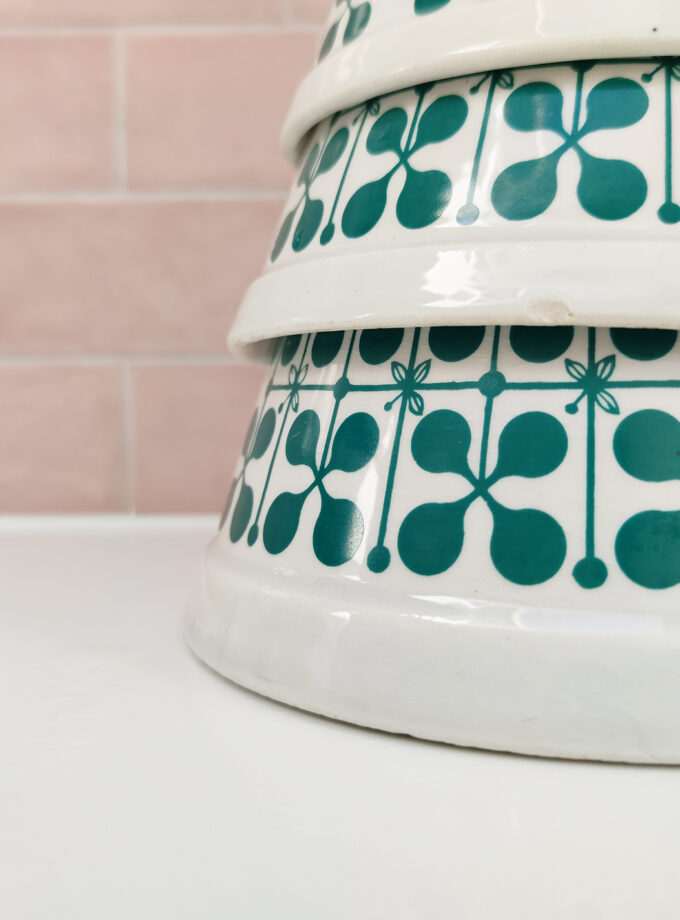 Vintage Nesting Bowls