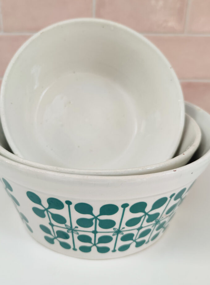 Vintage Nesting Bowls