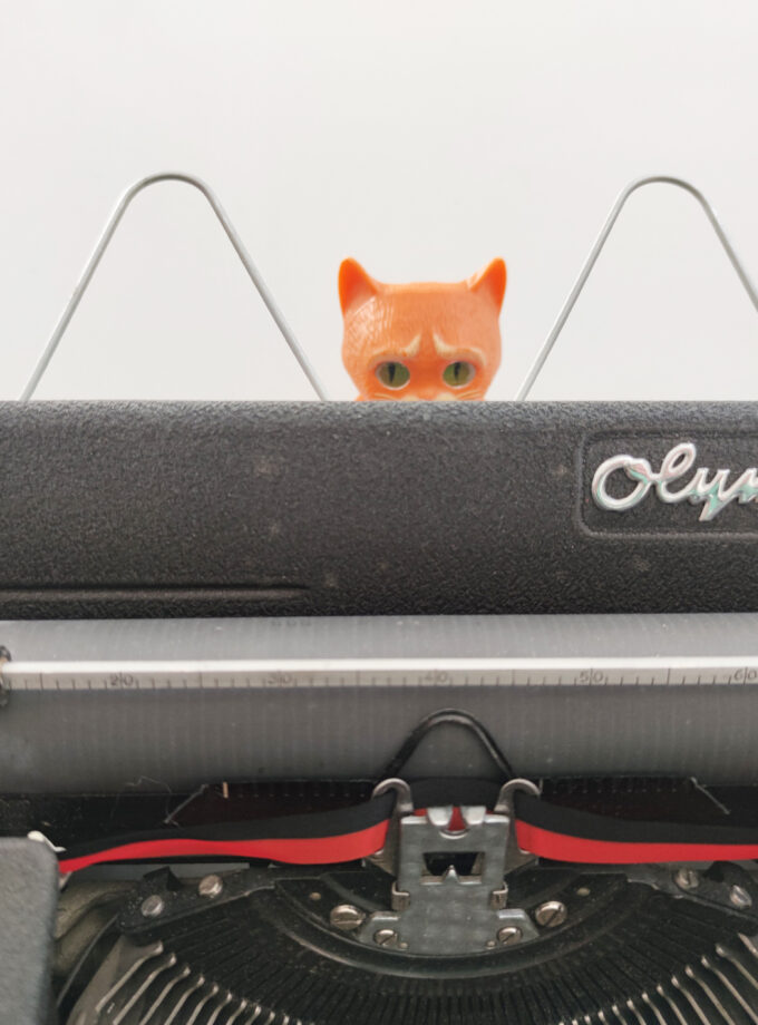 Olympia SM1 Old Black Vintage Typewriter