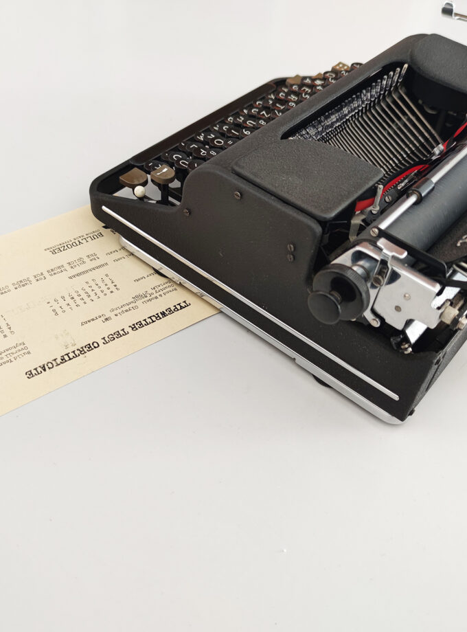 Olympia SM1 Old Black Vintage Typewriter