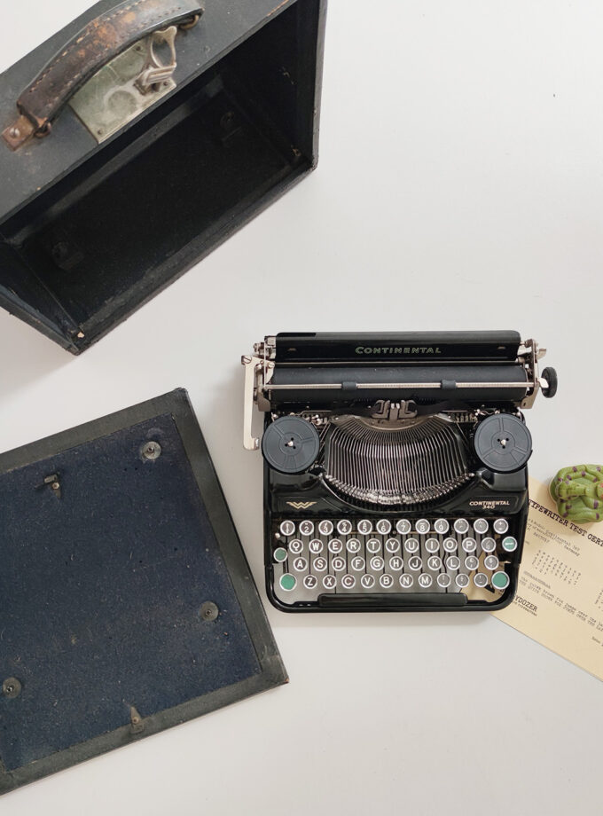 Continental 340 Old Black Vintage Typewriter