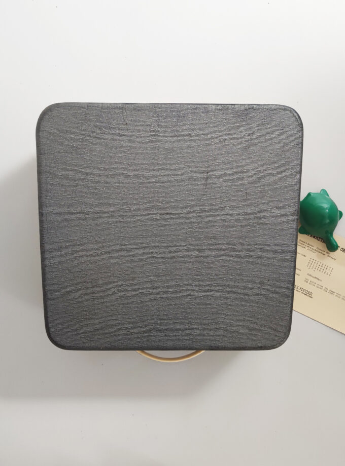 Vintage Olympia SM7 Typewriter Off White Old Green Details