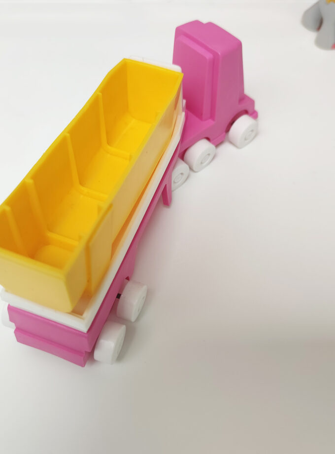 Vintage Sonni Pink Truck