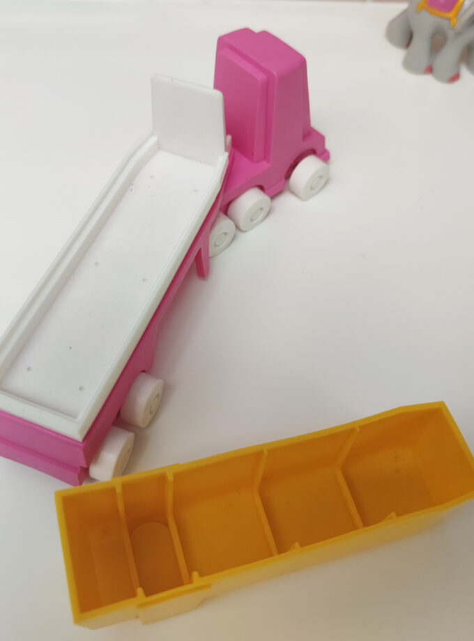 Vintage Sonni Pink Truck