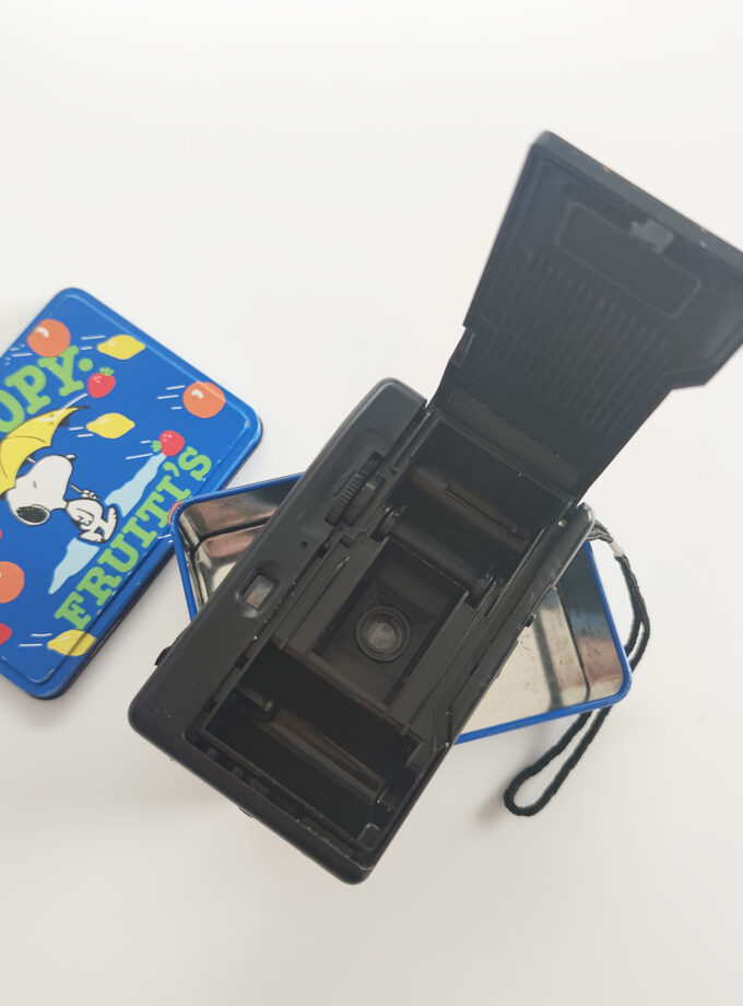 Plastic Fantastic Blue T-808 35MM Focus Free Camera