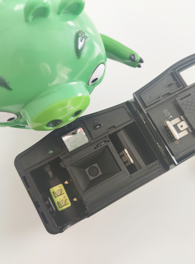 Plastic Fantastic Black Vivitar EZ1 Big View 35MM Camera