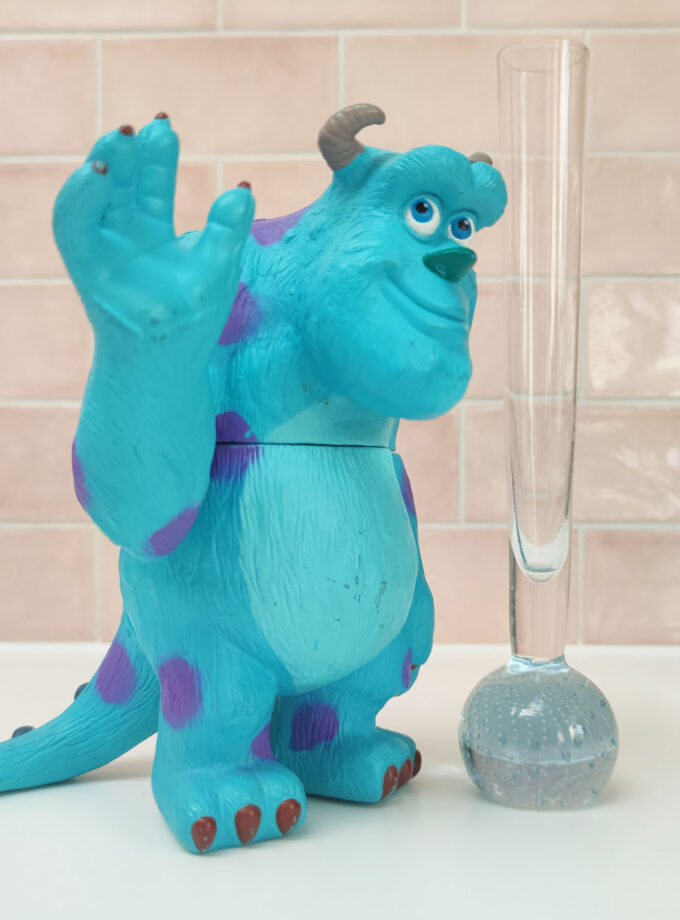 Single Vase Blue Bulb