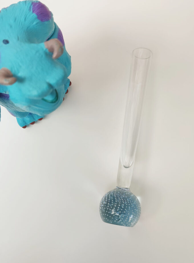 Single Vase Blue Bulb