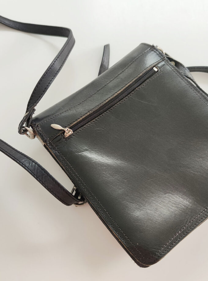 Vintage R Black Shoukderbag