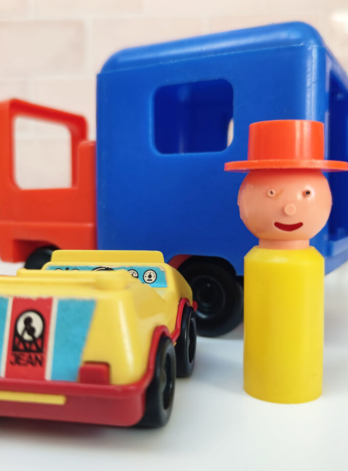 Vintage Jean Hoefler Set Trailer And Car