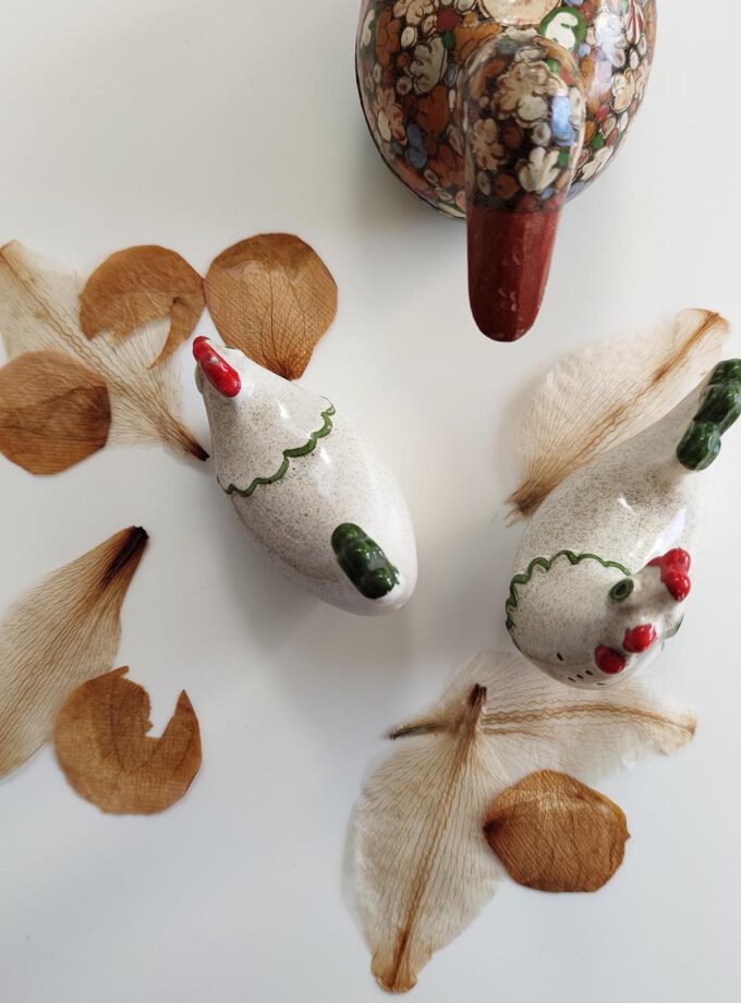 Salt & Pepper Shaker Chickens