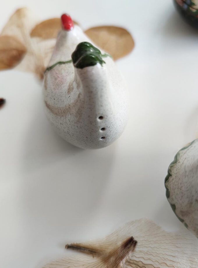 Salt & Pepper Shaker Chickens