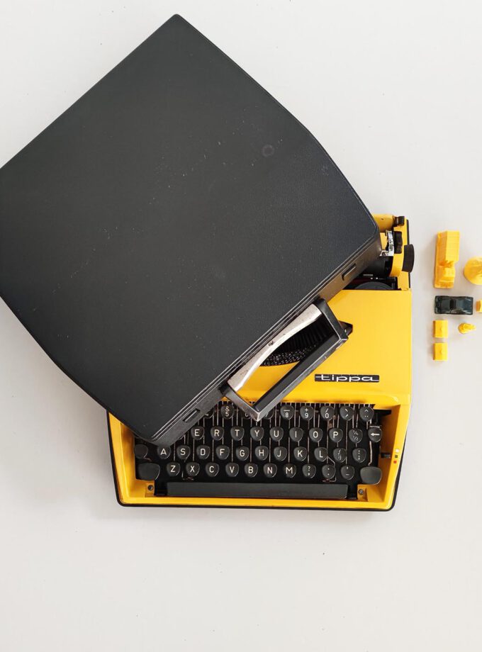 Vintage Tippa Adler Typewriter Yellow Cubic