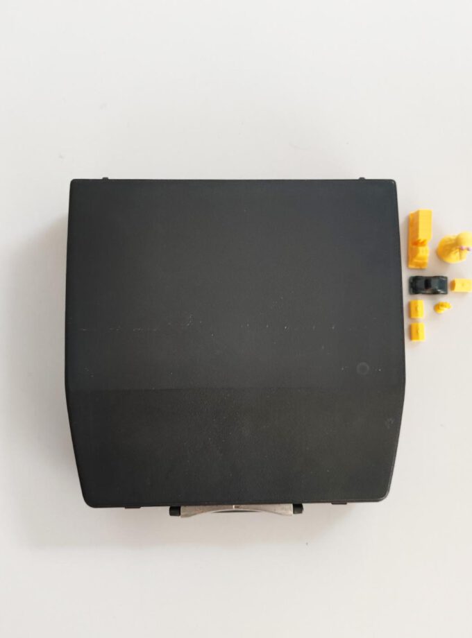 Vintage Tippa Adler Typewriter Yellow Cubic