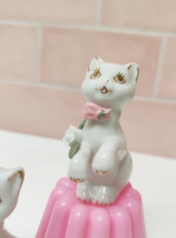 White Kitsch Cats Set