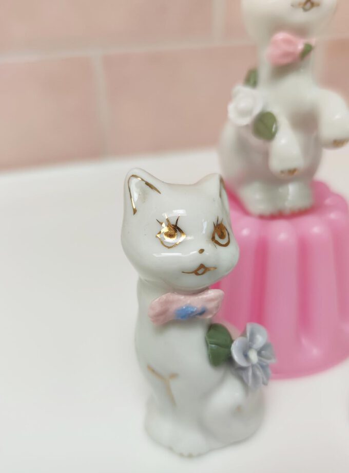 White Kitsch Cats Set