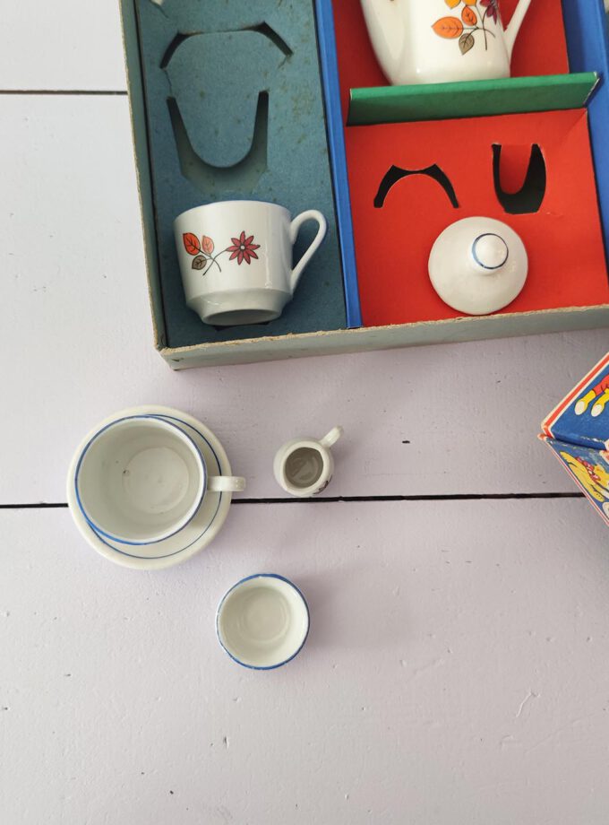 Vintage Kids Tea Set Retro Flower Box