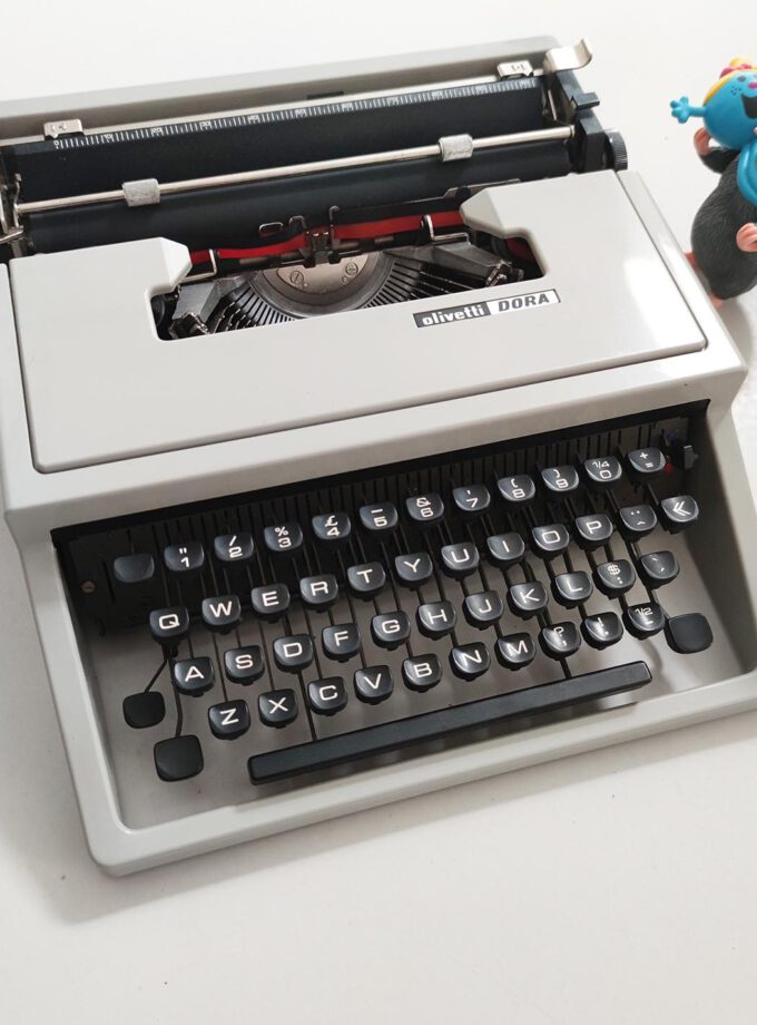 Vintage Olivetti Dora Typewriter