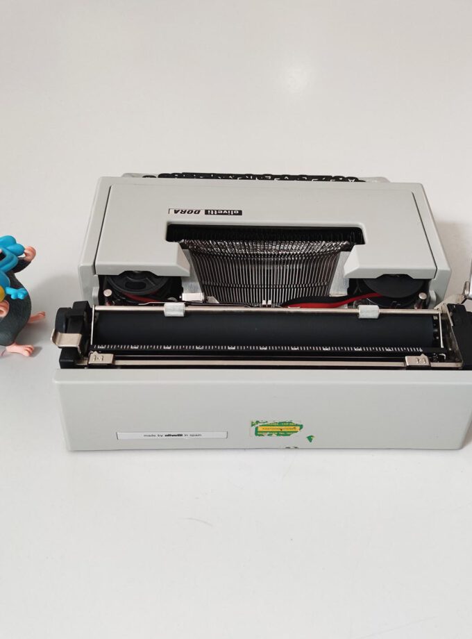 Vintage Olivetti Dora Typewriter