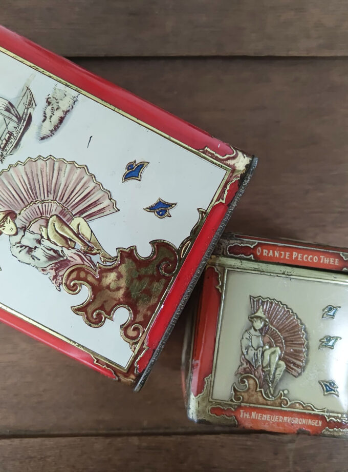 Vintage Niemeijer's Tins