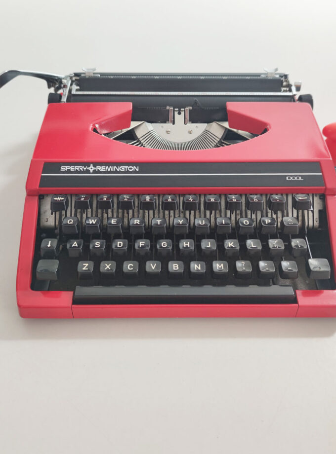 Vintage Red Remington Sperry Idool Typewriter