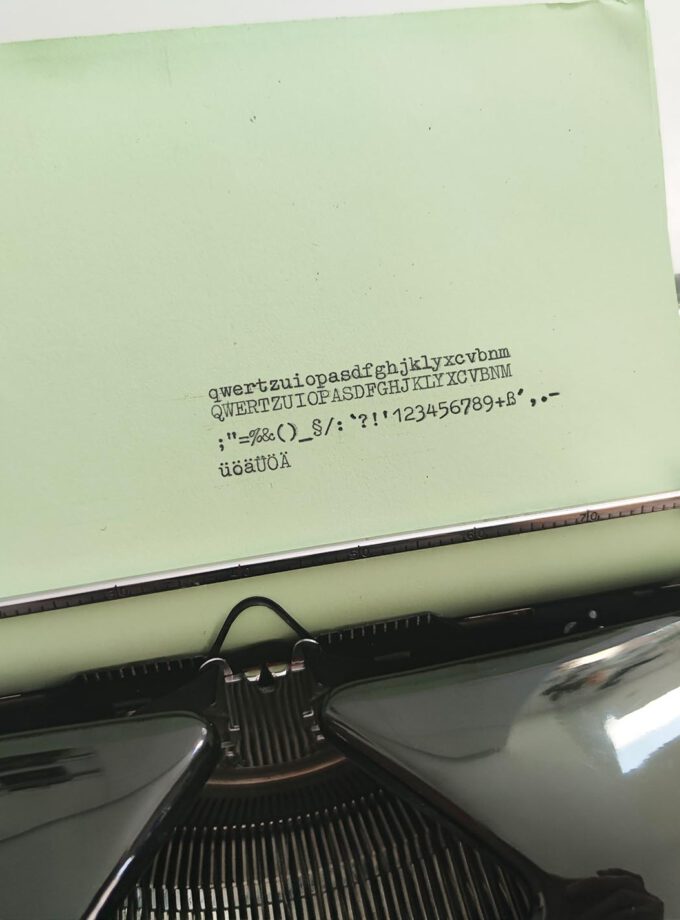 Vintage Old Black Optima Elite 3 Typewriter