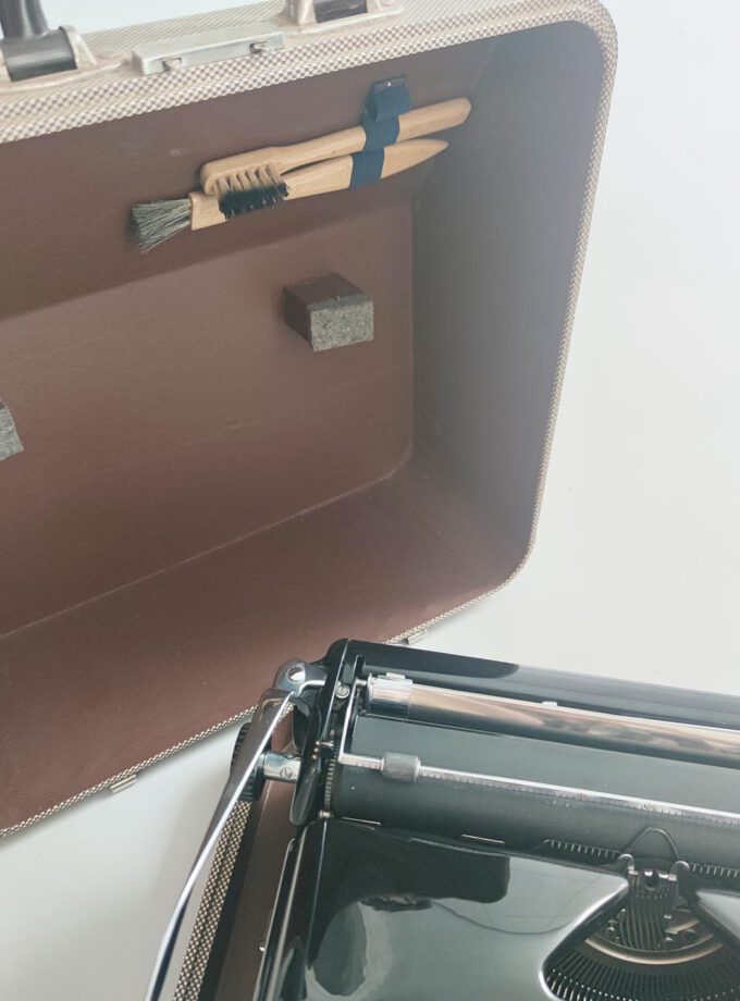 Vintage Old Black Optima Elite 3 Typewriter