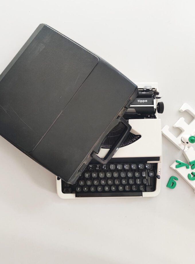 Vintage Tippa Triumph Typewriter Off White Pica