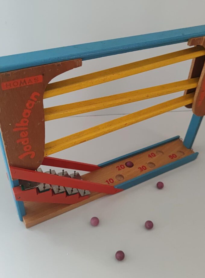 Vintage Marble Homas Jodelbaan