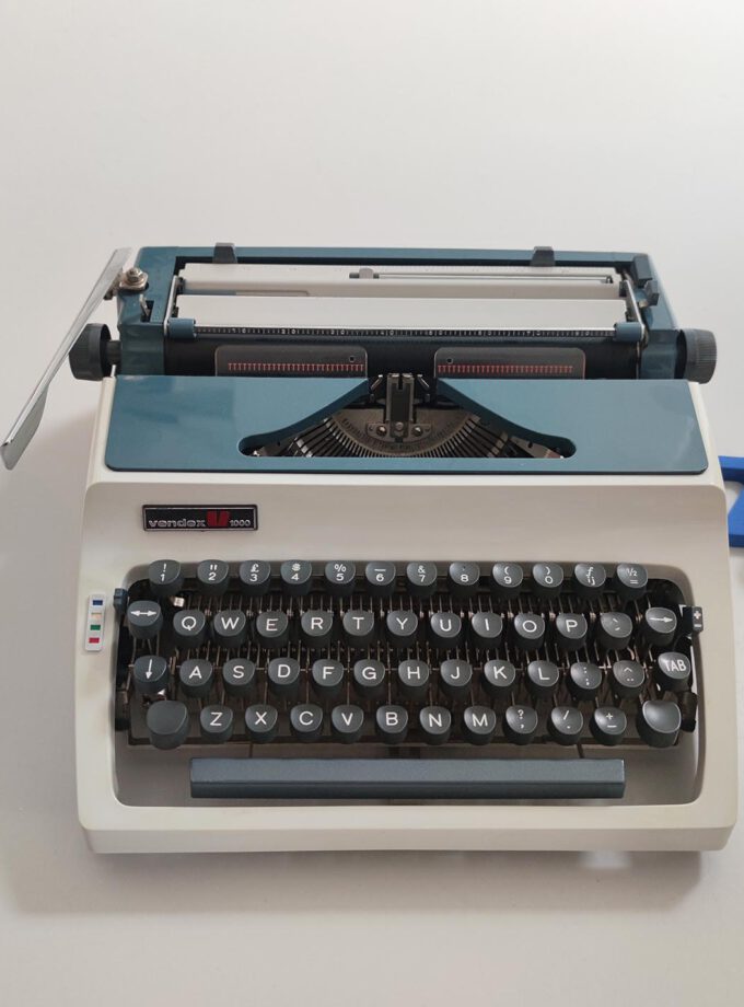 Vintage Vendex 1000 Typewriter