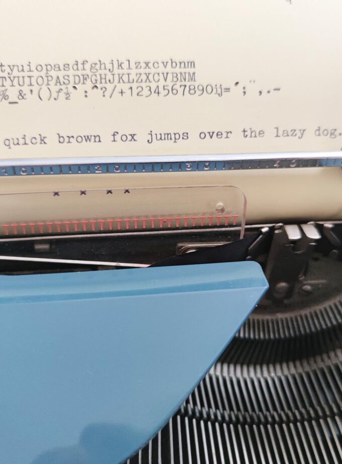 Vintage Vendex 1000 Typewriter