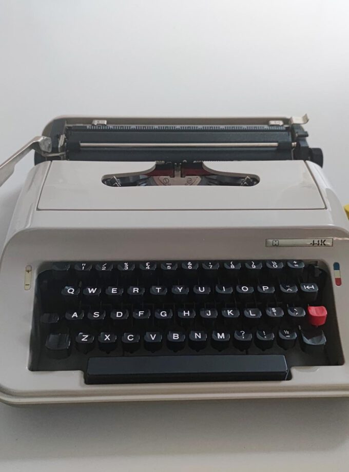 Vintage Typewriter Hema 44K (Olivetti)